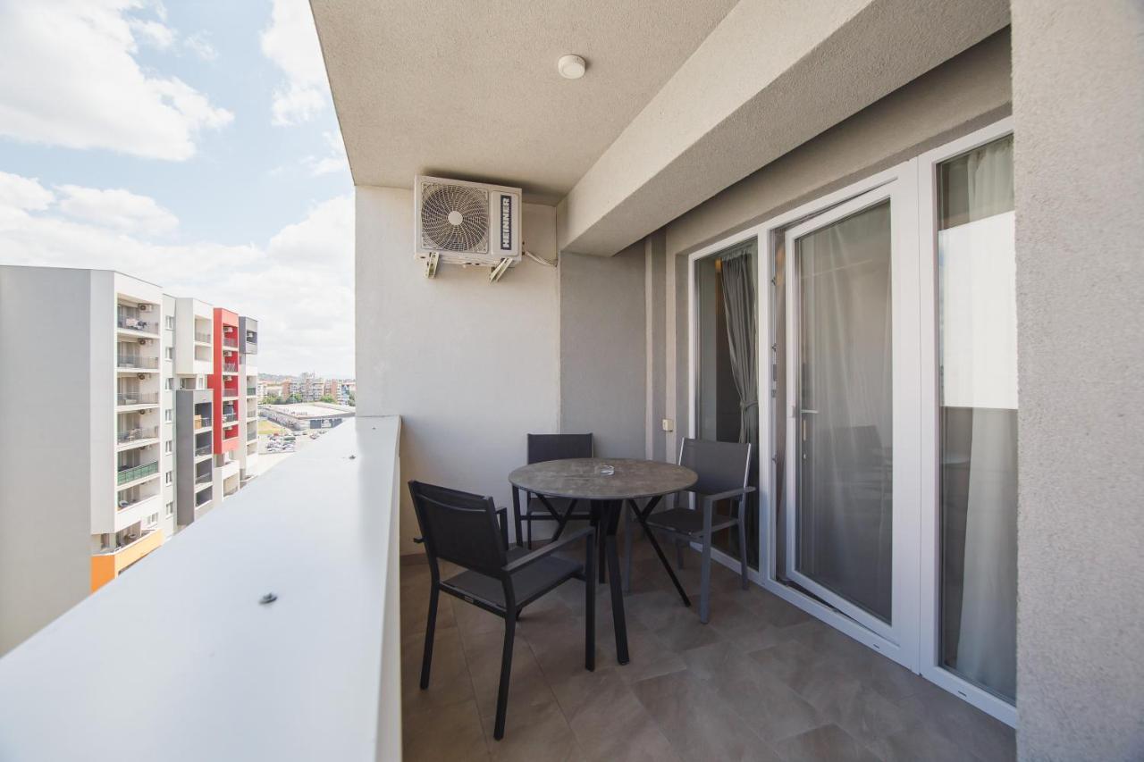 Apartamento Charming Family Haven Oradea Exterior foto