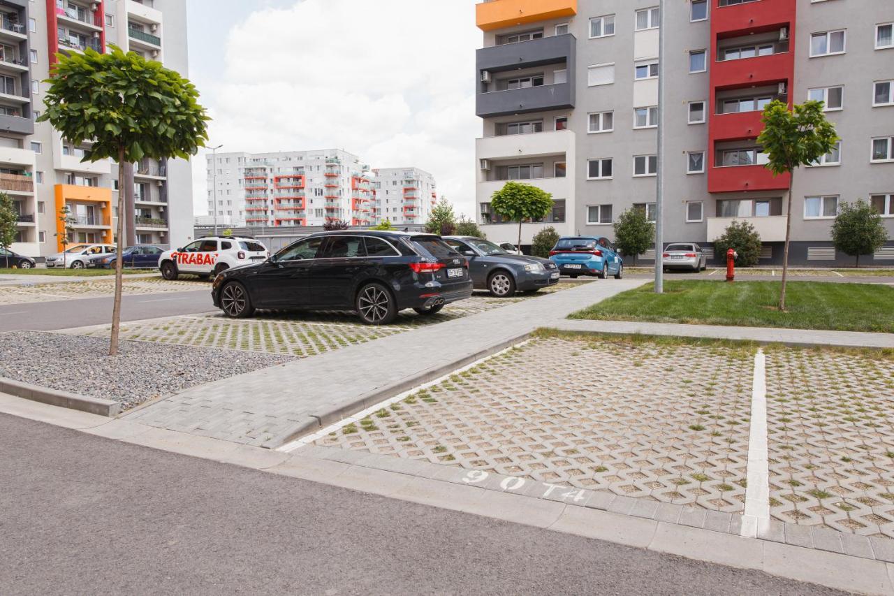 Apartamento Charming Family Haven Oradea Exterior foto